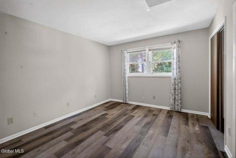 2B Deer Creek Clifton Park NY 12065