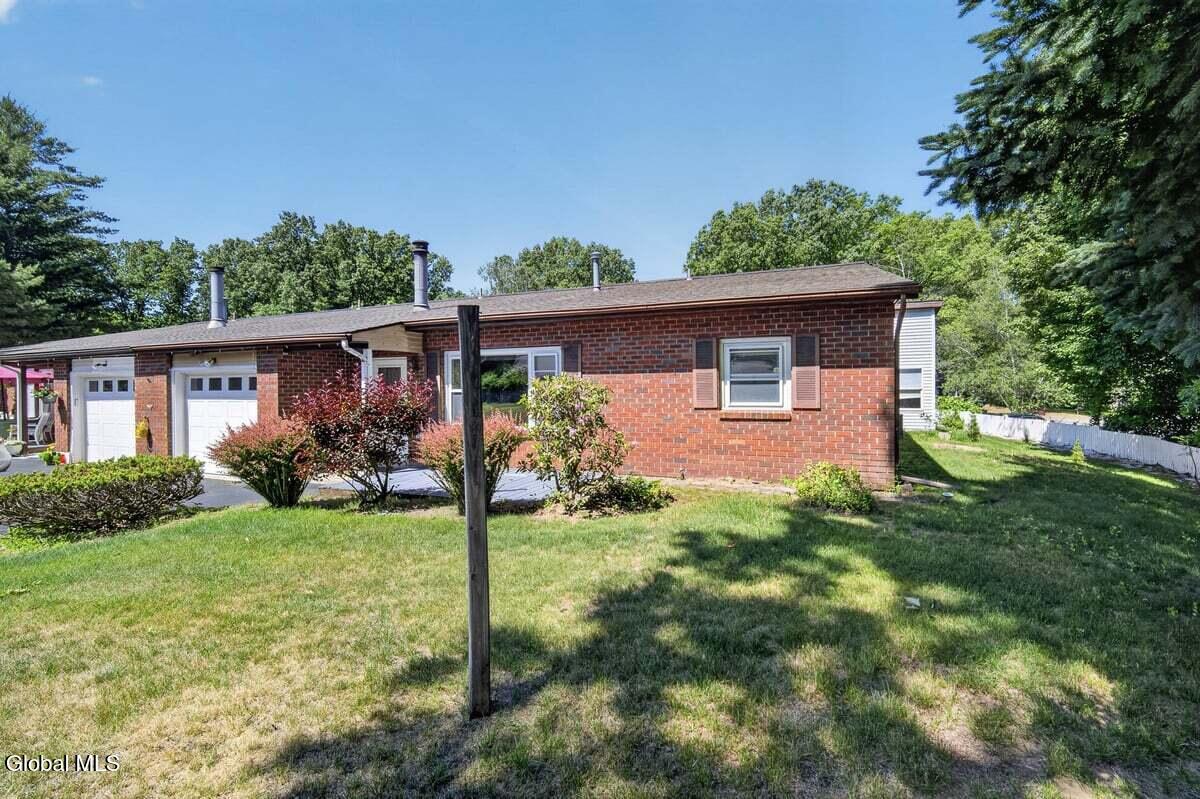 2B Deer Creek Clifton Park NY 12065