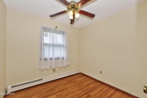 6 Theresa Ann Court Albany NY 12205