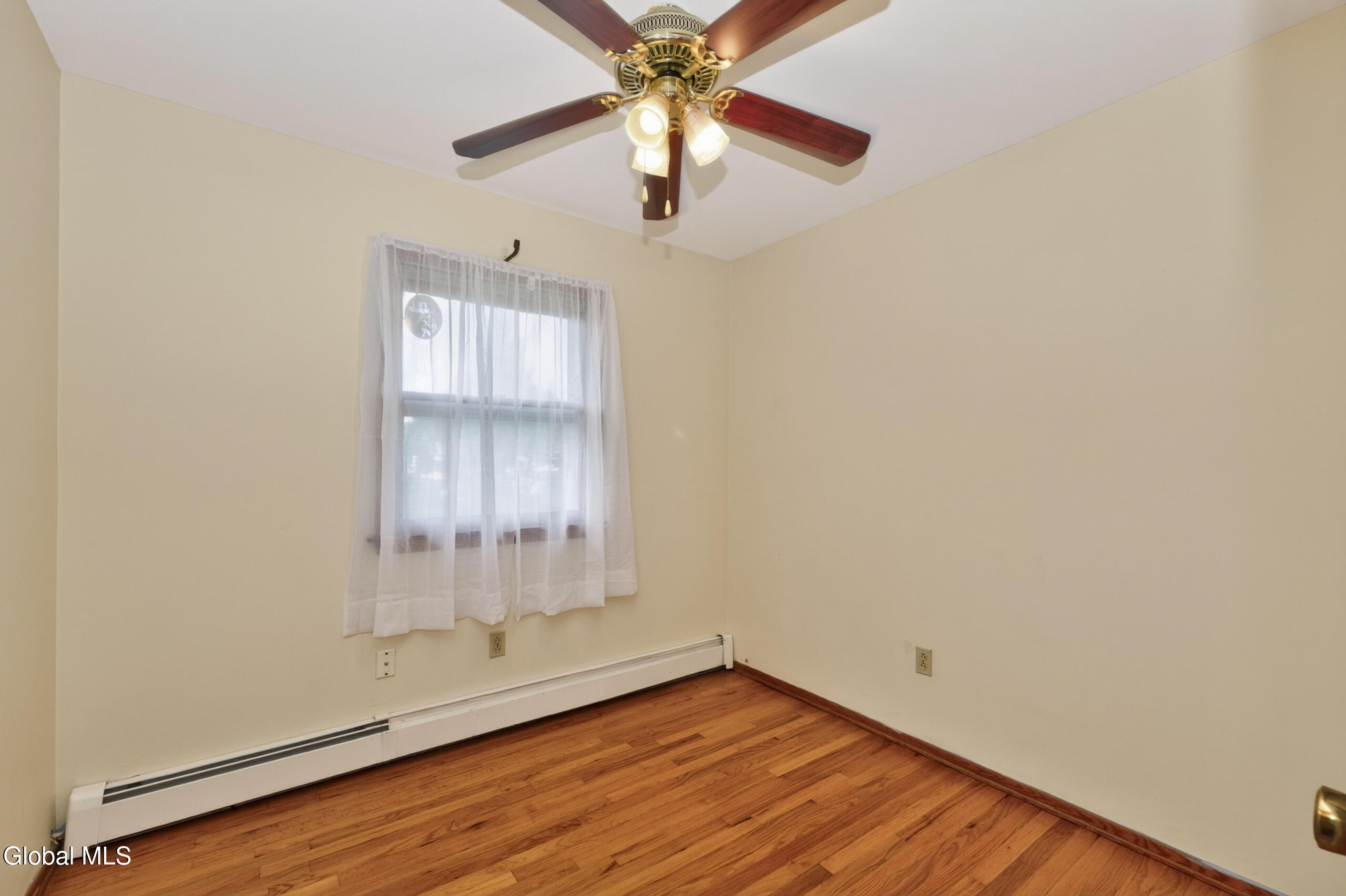 6 Theresa Ann Court Albany NY 12205