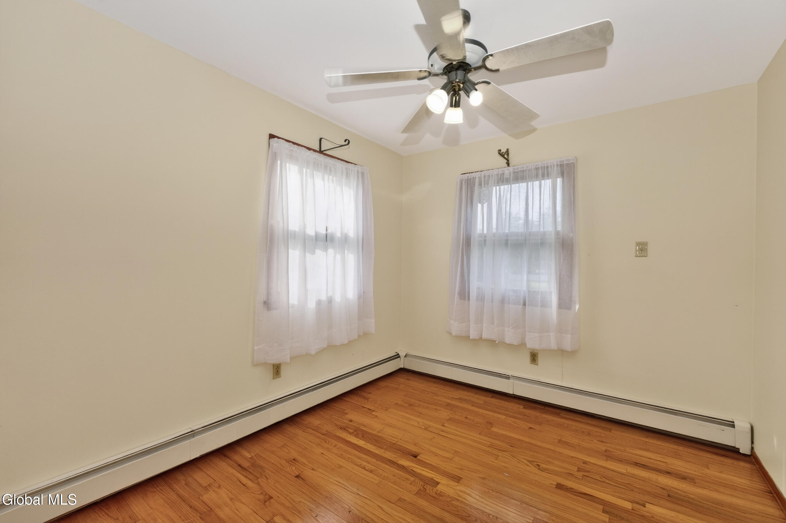 6 Theresa Ann Court Albany NY 12205