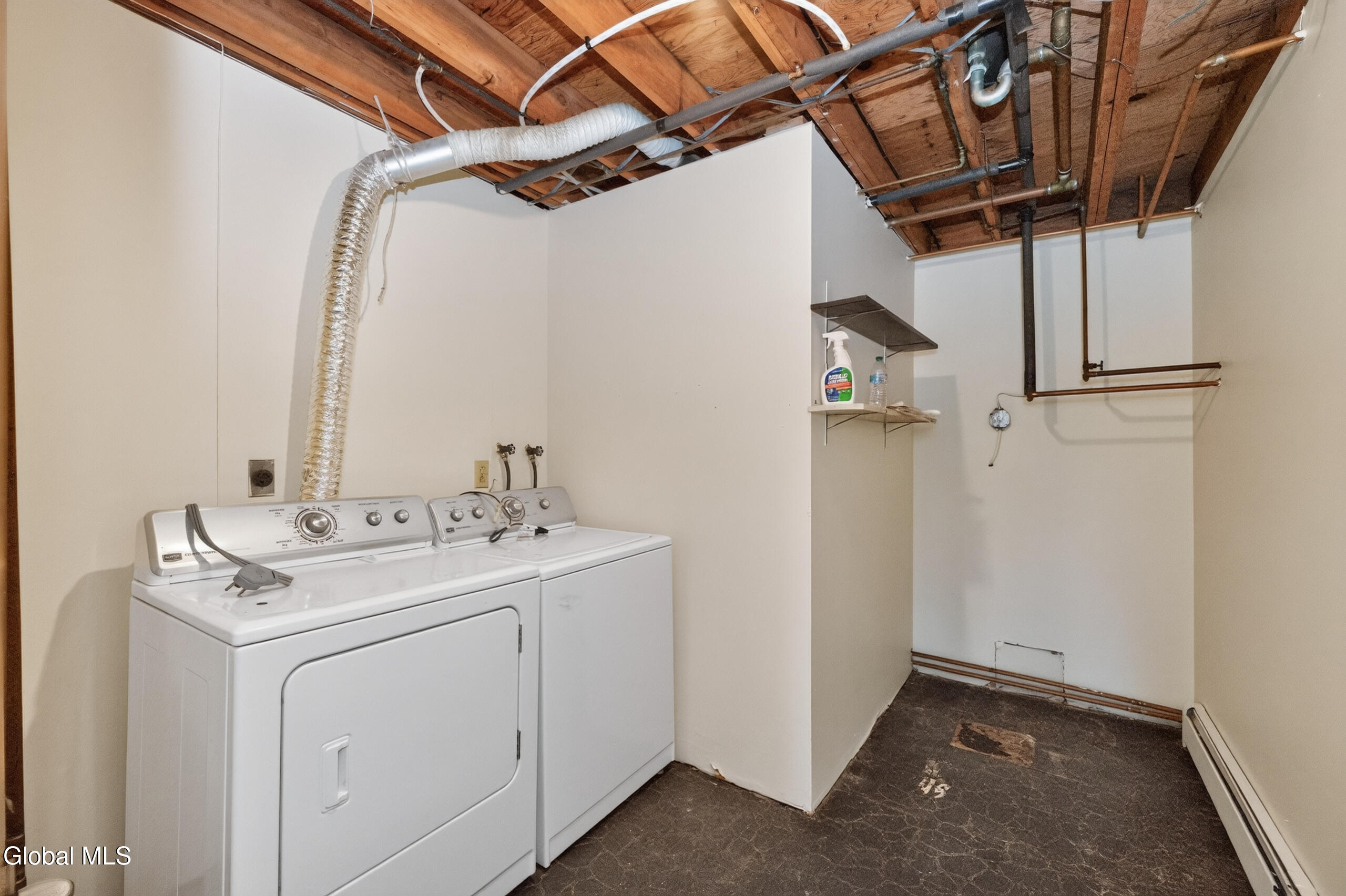 6 Theresa Ann Court Albany NY 12205