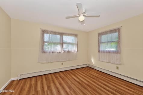 6 Theresa Ann Court Albany NY 12205