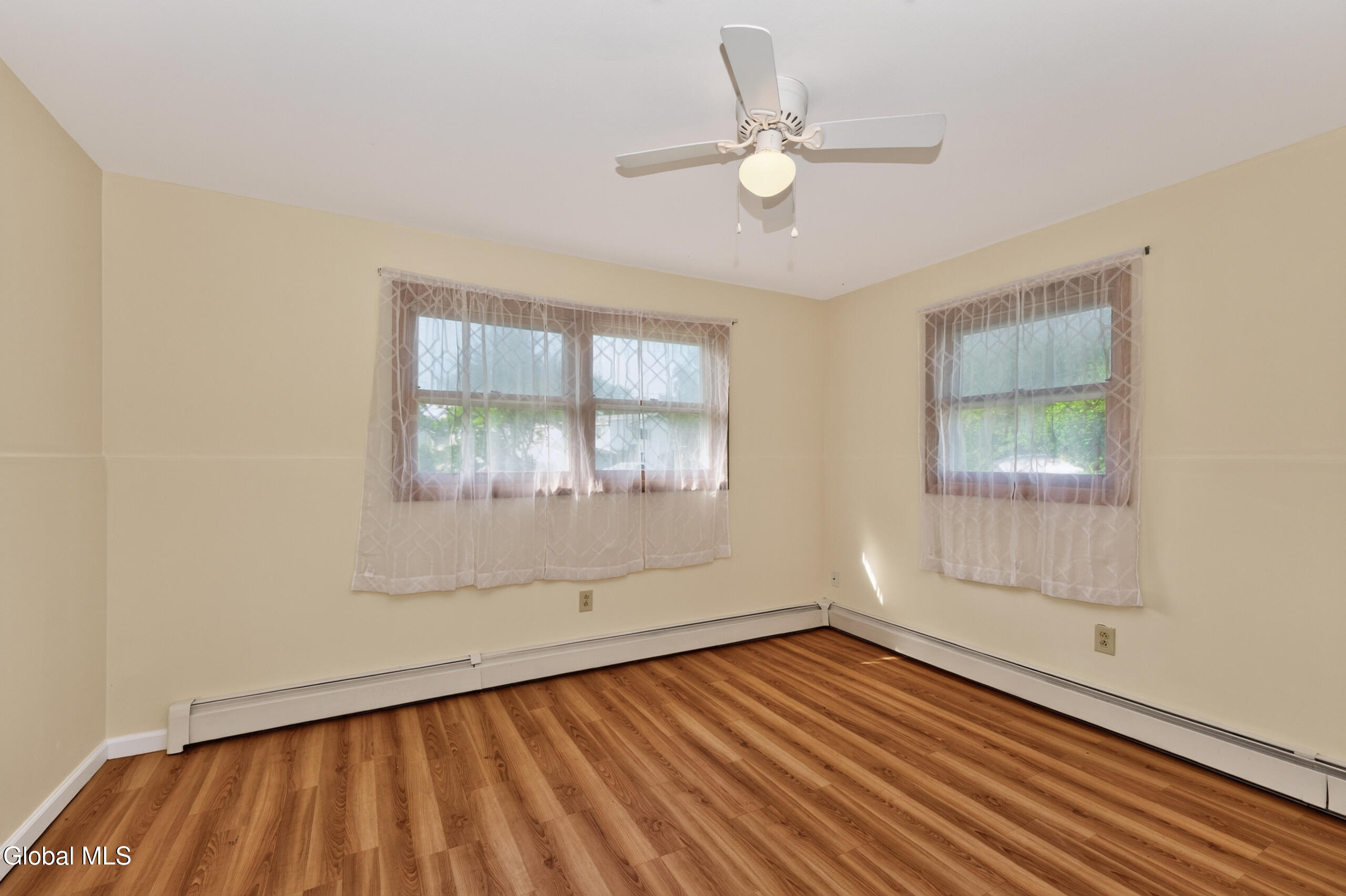 6 Theresa Ann Court Albany NY 12205