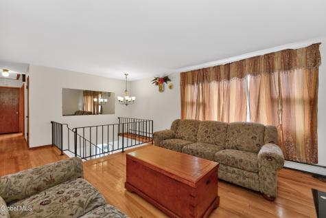6 Theresa Ann Court Albany NY 12205