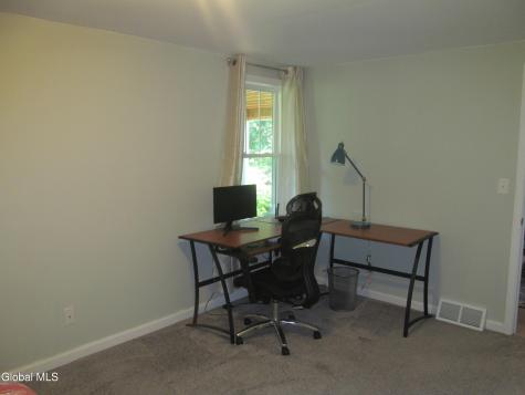 18 Valleyview Avenue Rotterdam NY 12306