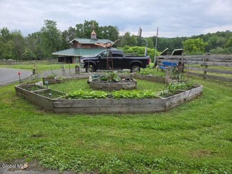 62 Tybush Lane Troy NY 12180