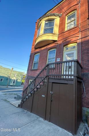 146 Lark Street Albany NY 12210