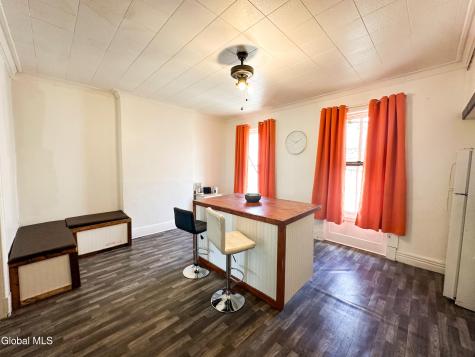 146 Lark Street Albany NY 12210