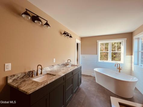 54 Nadia Boulevard Wynantskill NY 12198