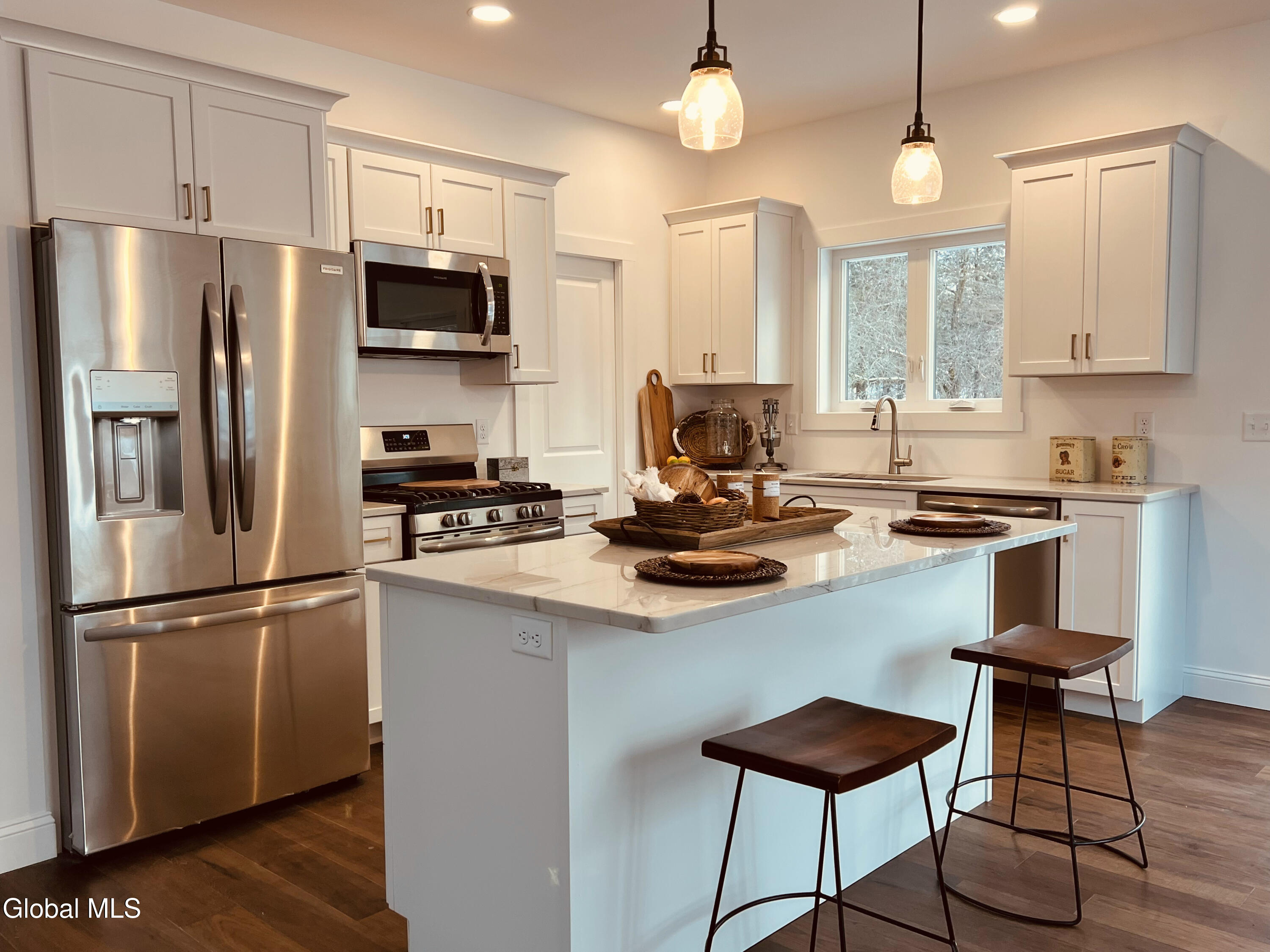 54 Nadia Boulevard Wynantskill NY 12198