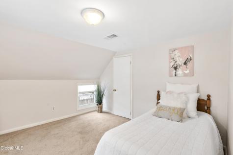1064 Hegeman Street Schenectady NY 12306