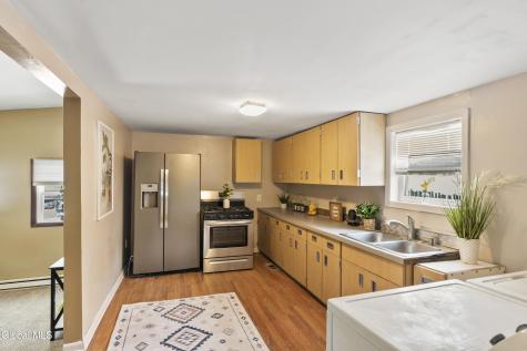 1064 Hegeman Street Schenectady NY 12306