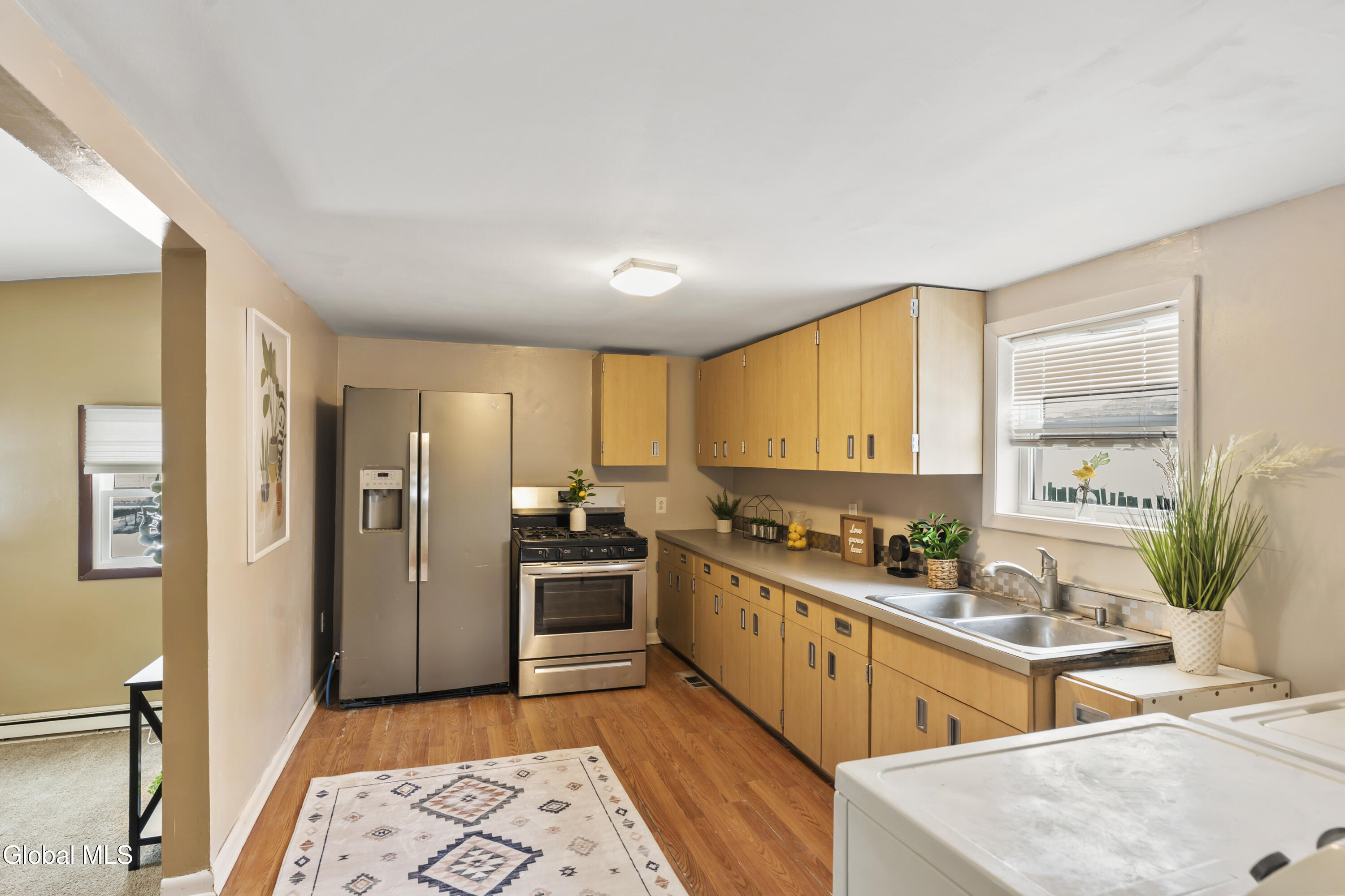 1064 Hegeman Street Schenectady NY 12306