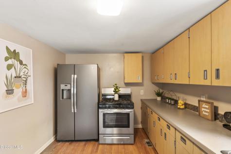 1064 Hegeman Street Schenectady NY 12306