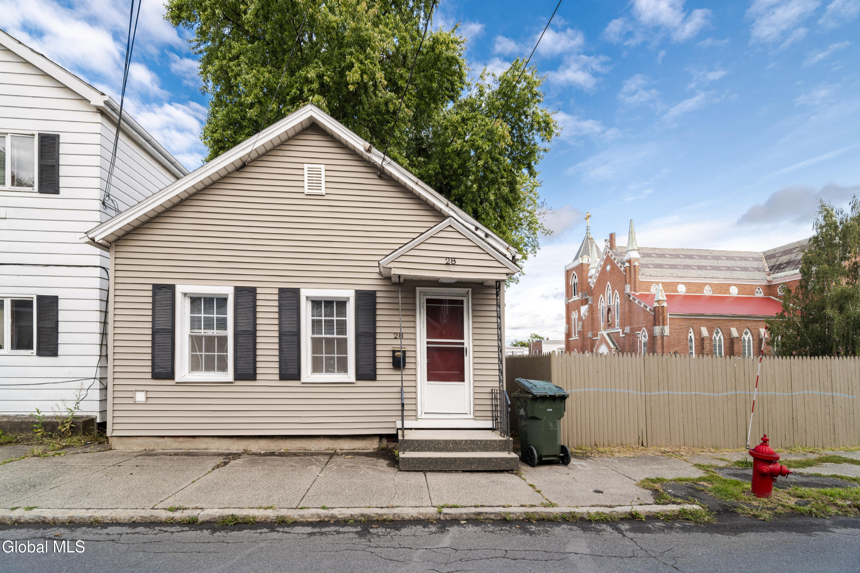 28 Lancaster Street Cohoes NY 12047