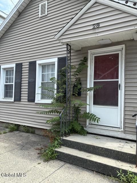 28 Lancaster Street Cohoes NY 12047