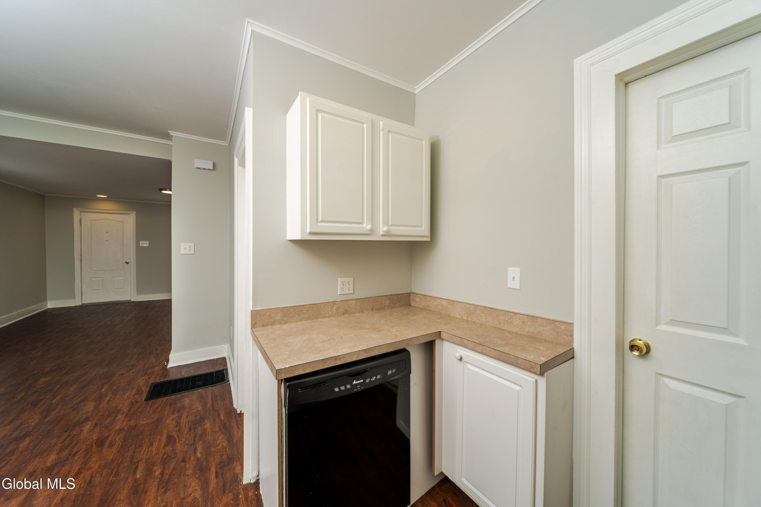 28 Lancaster Street Cohoes NY 12047