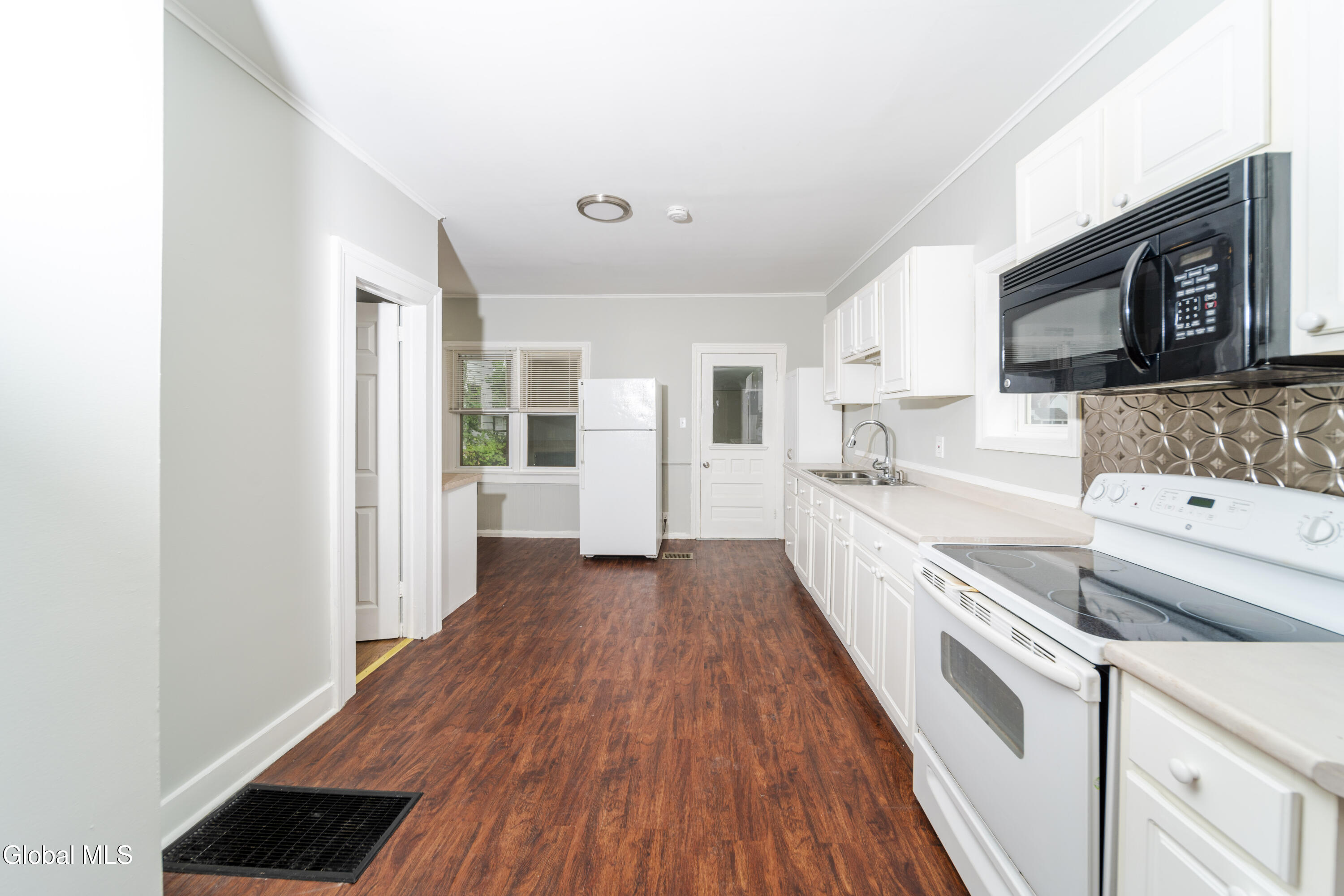 28 Lancaster Street Cohoes NY 12047