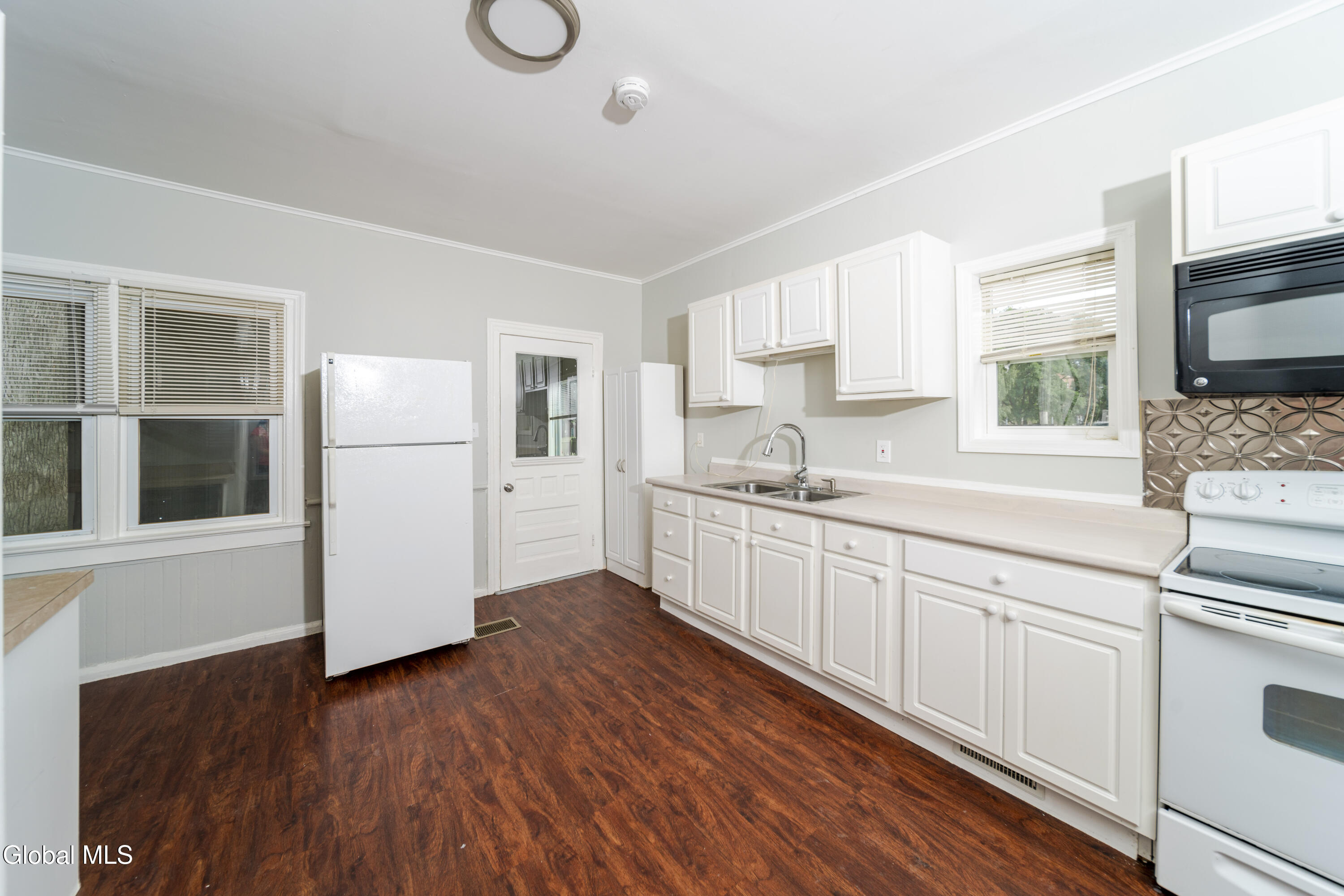 28 Lancaster Street Cohoes NY 12047
