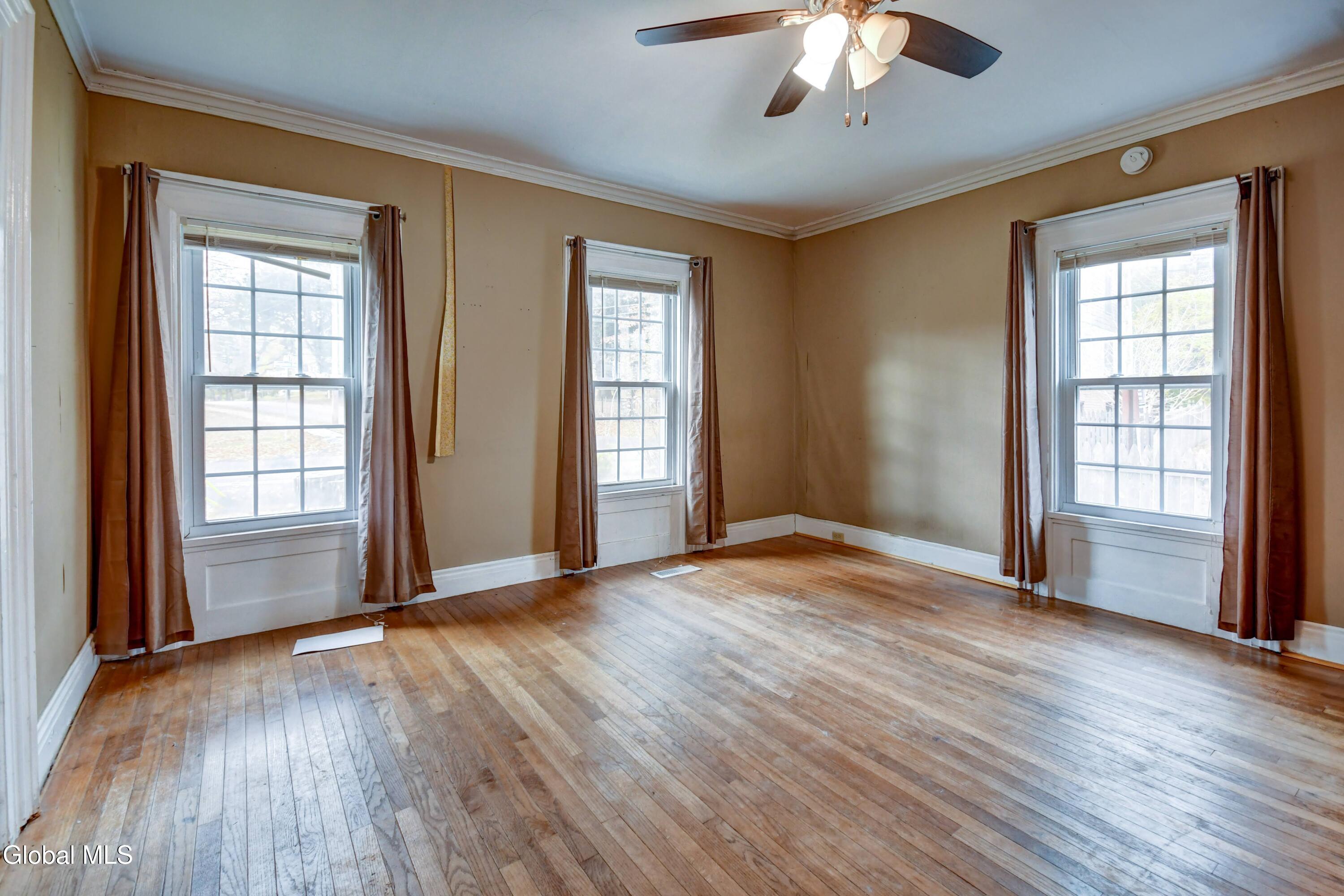 258 Kingsboro Avenue Gloversville NY 12078