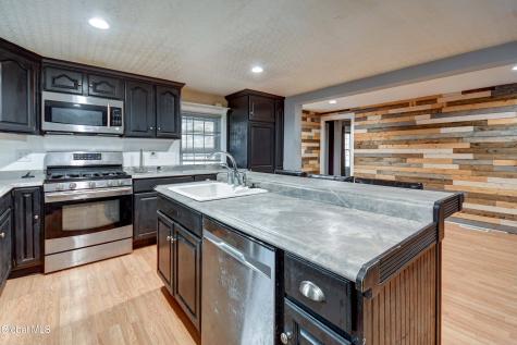 258 Kingsboro Avenue Gloversville NY 12078