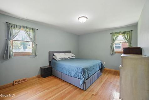 34 Mountainview Avenue Albany NY 12208