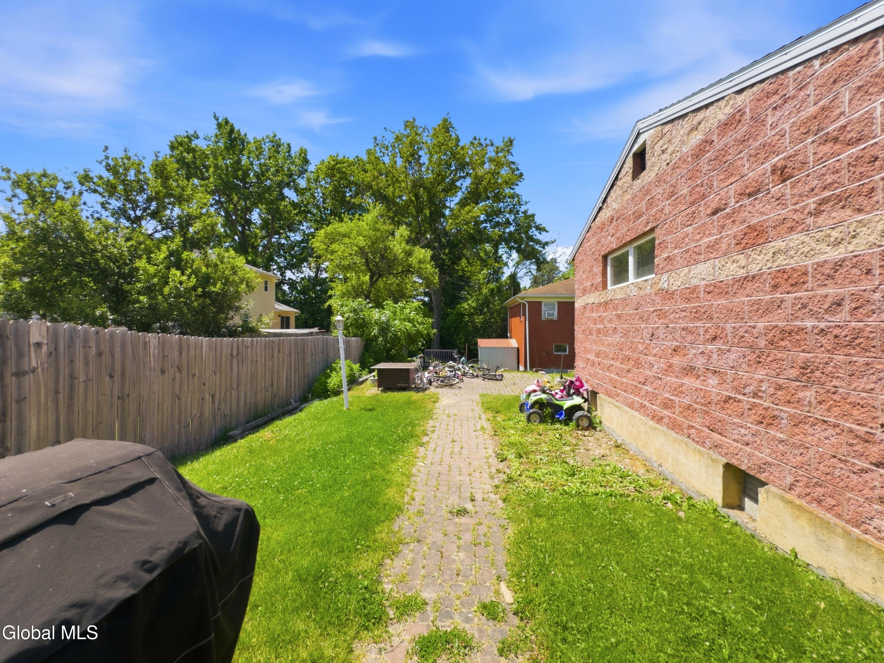 34 Mountainview Avenue Albany NY 12208