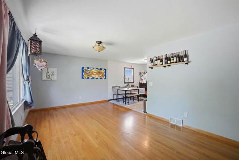 34 Mountainview Avenue Albany NY 12208