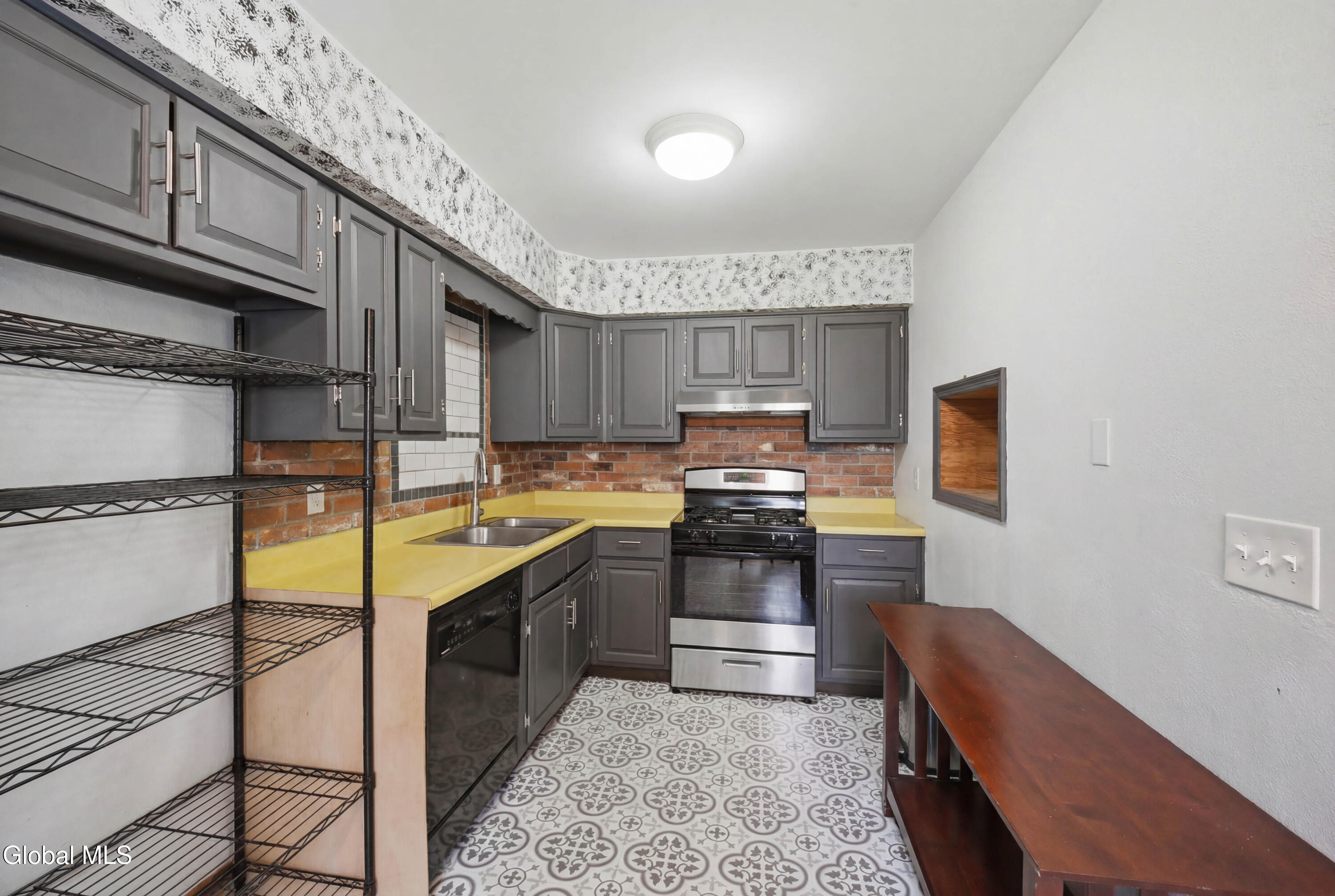 34 Mountainview Avenue Albany NY 12208