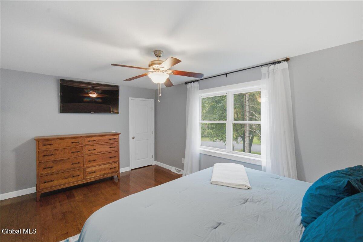 18 Orchard Park Drive Clifton Park NY 12065