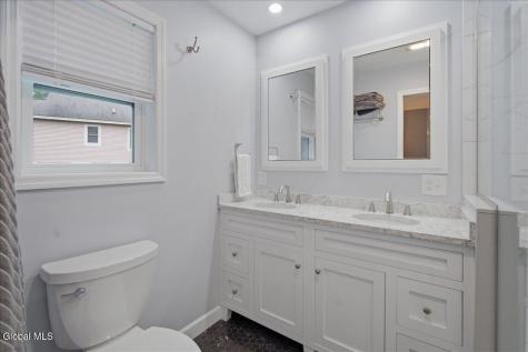 18 Orchard Park Drive Clifton Park NY 12065