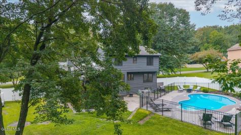 18 Orchard Park Drive Clifton Park NY 12065