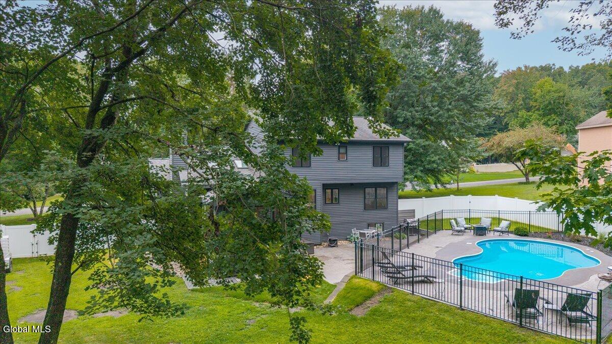18 Orchard Park Drive Clifton Park NY 12065