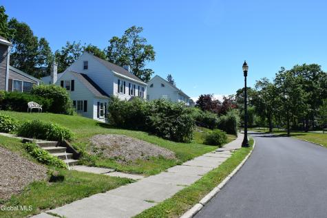 1590 Wendell Avenue Schenectady NY 12308