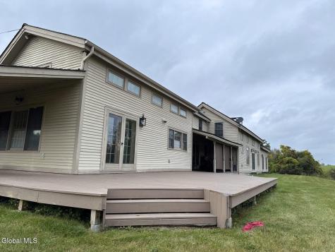 118 Middle Road Essex NY 12936