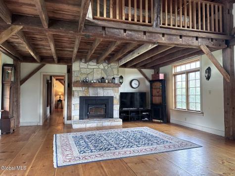 118 Middle Road Essex NY 12936