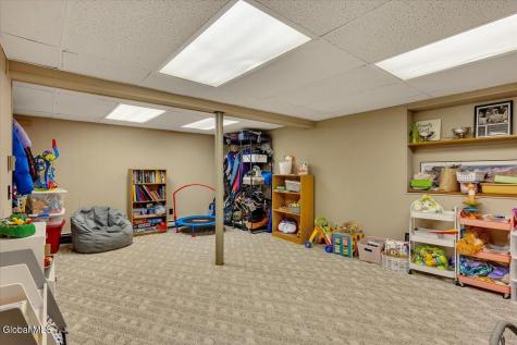 101 Waterman Avenue Colonie NY 12205