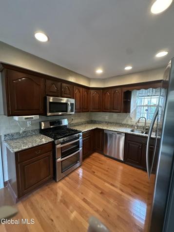 18 Birchwood Court Albany NY 12211