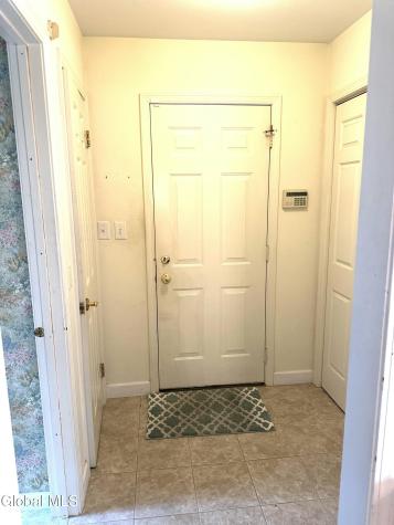 18 Birchwood Court Albany NY 12211