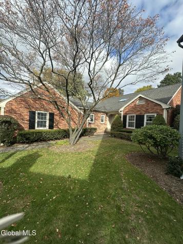 18 Birchwood Court Albany NY 12211