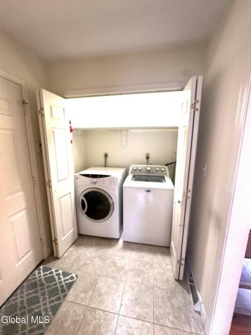 18 Birchwood Court Albany NY 12211