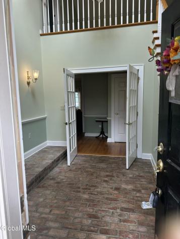 18 Birchwood Court Albany NY 12211