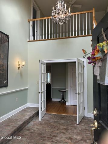 18 Birchwood Court Albany NY 12211