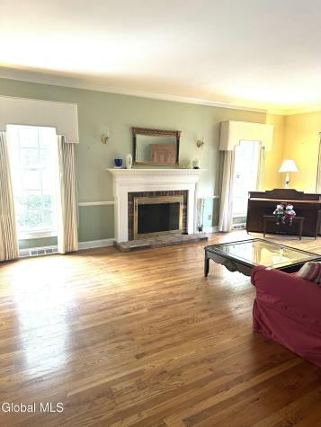 18 Birchwood Court Albany NY 12211