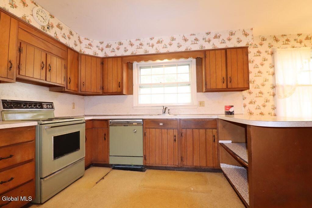 2463 Brookshire Drive Niskayuna NY 12309