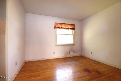 2463 Brookshire Drive Niskayuna NY 12309