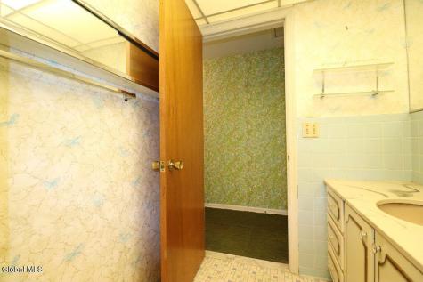 2463 Brookshire Drive Niskayuna NY 12309