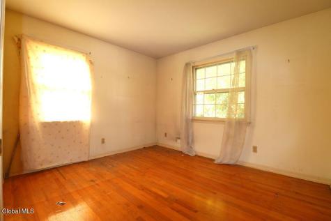 2463 Brookshire Drive Niskayuna NY 12309