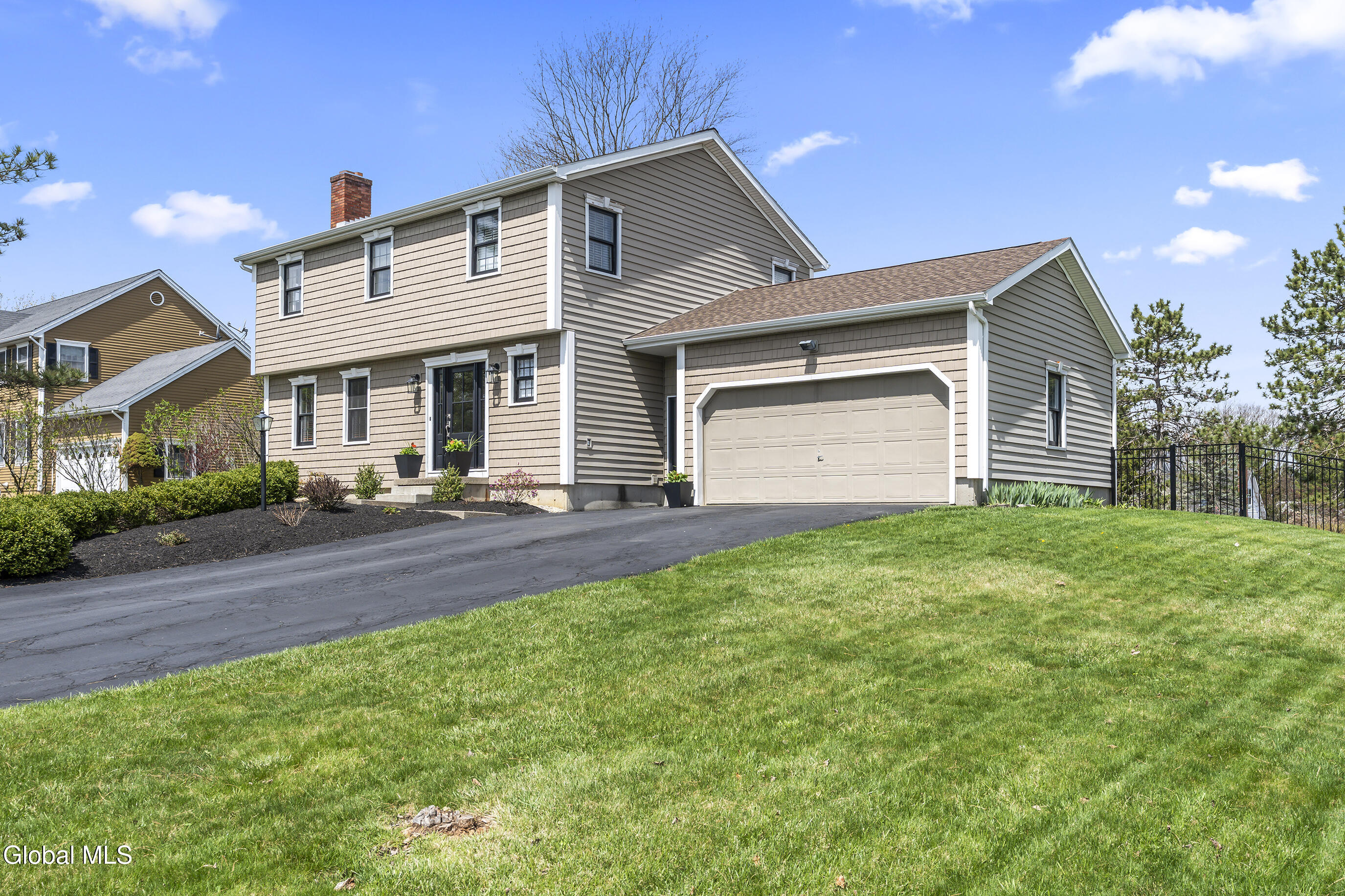 3 Cephalonia Drive Niskayuna NY 12309